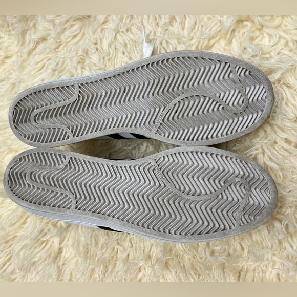 White Adidas Superstar Size 10.5 - Picture 7 of 9